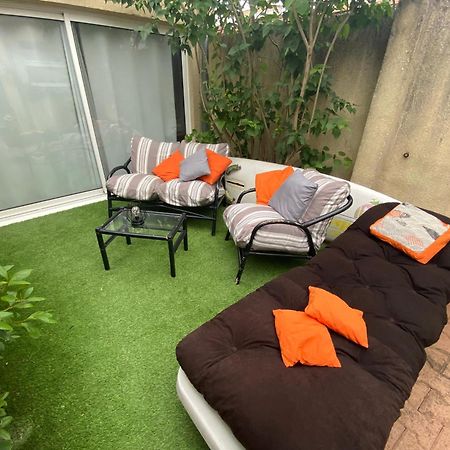 La Maison Des Vacances Chez Genevieve & Norbert 6 A 8 Personnes 莱萨布勒-多洛讷 外观 照片