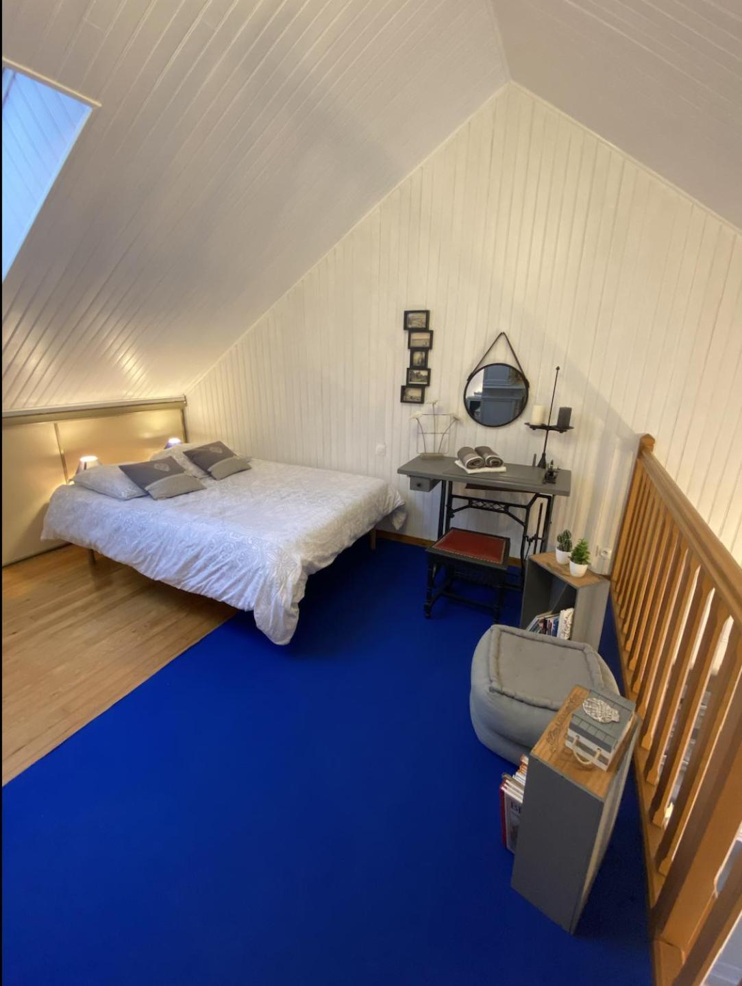 La Maison Des Vacances Chez Genevieve & Norbert 6 A 8 Personnes 莱萨布勒-多洛讷 外观 照片