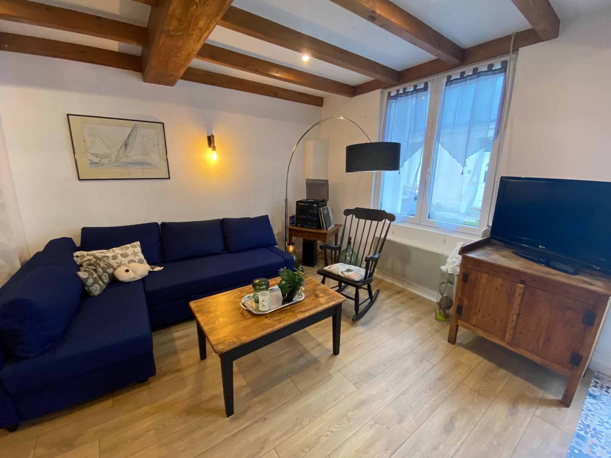 La Maison Des Vacances Chez Genevieve & Norbert 6 A 8 Personnes 莱萨布勒-多洛讷 外观 照片