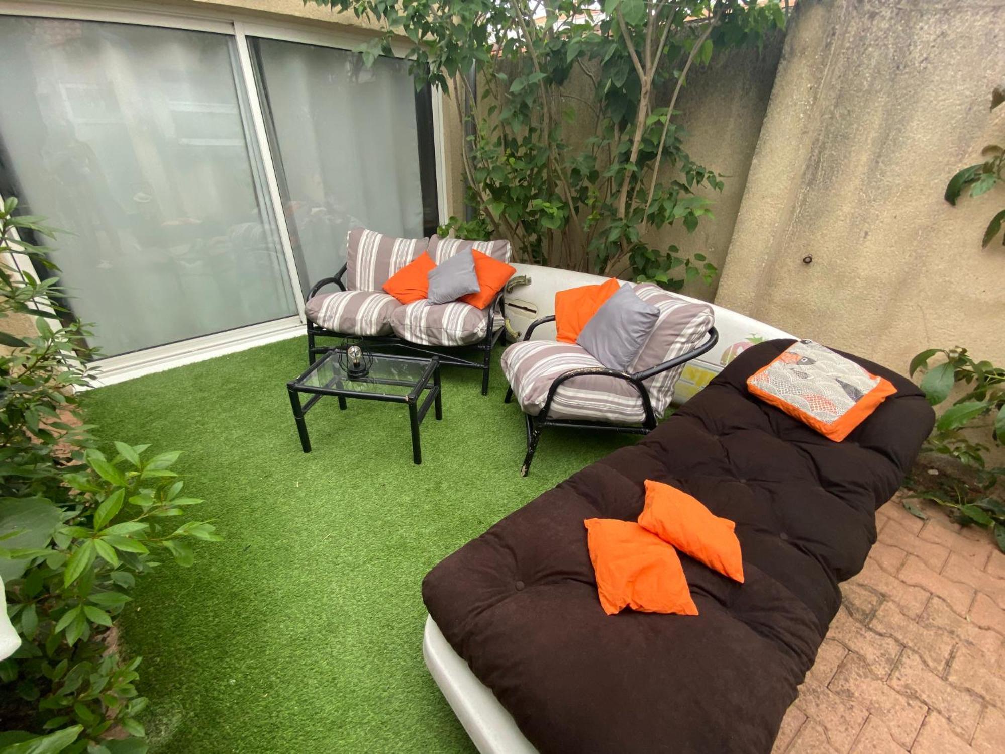 La Maison Des Vacances Chez Genevieve & Norbert 6 A 8 Personnes 莱萨布勒-多洛讷 外观 照片